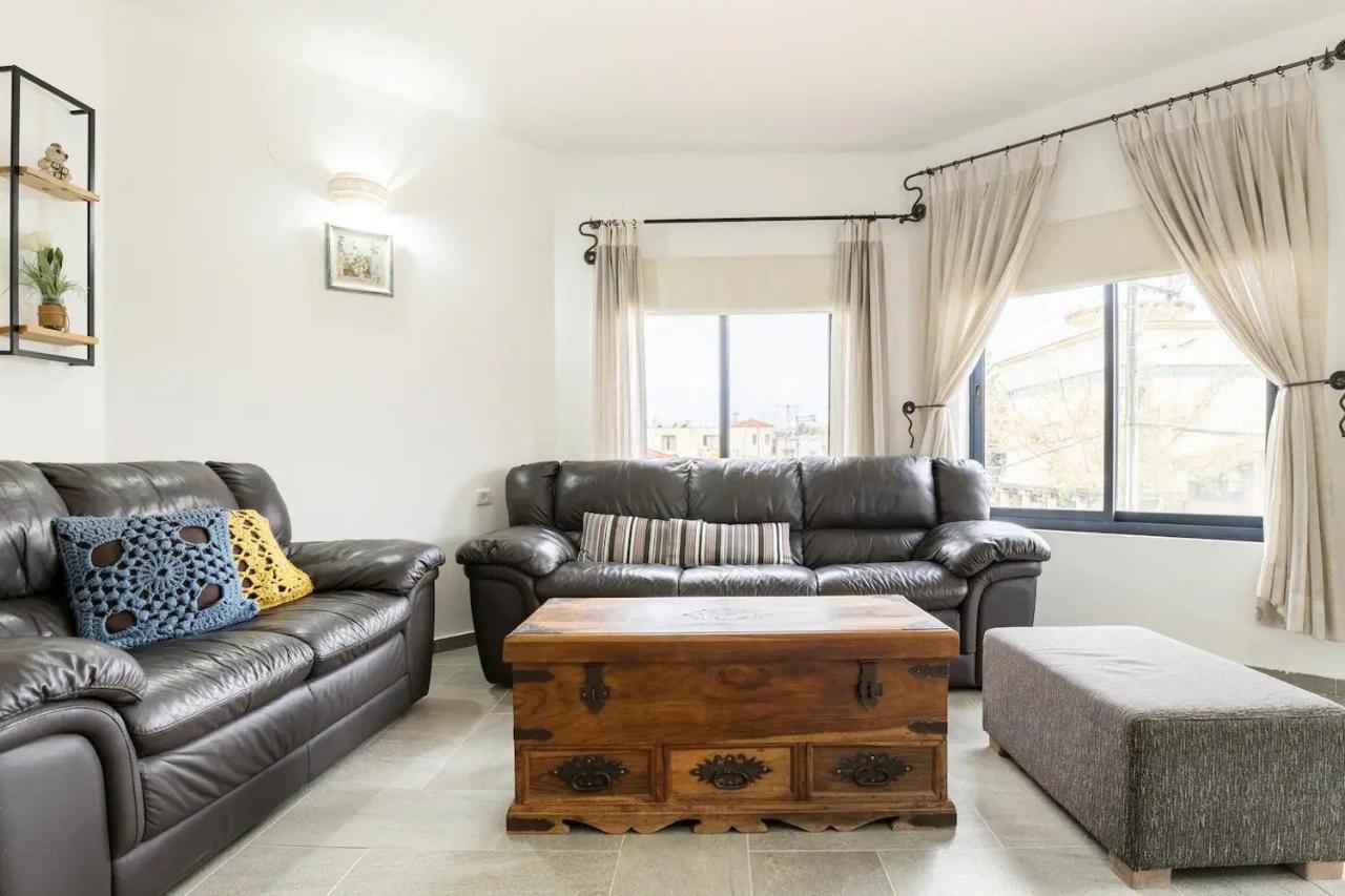 Al-Razi Residency Apartment Daliyat al-Karmel Bagian luar foto