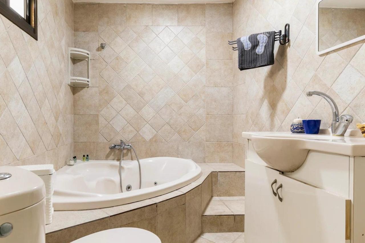 Al-Razi Residency Apartment Daliyat al-Karmel Bagian luar foto